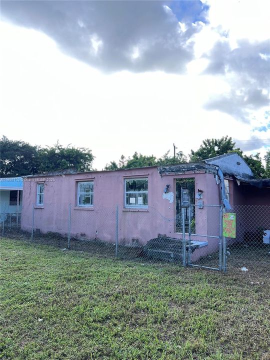 待售: $230,000 (0 贝兹, 0 浴室, 0 平方英尺)