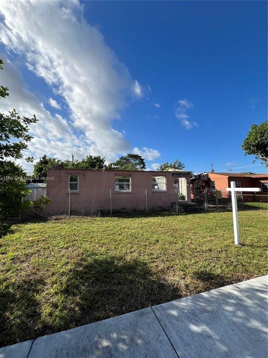 待售: $230,000 (0 贝兹, 0 浴室, 0 平方英尺)