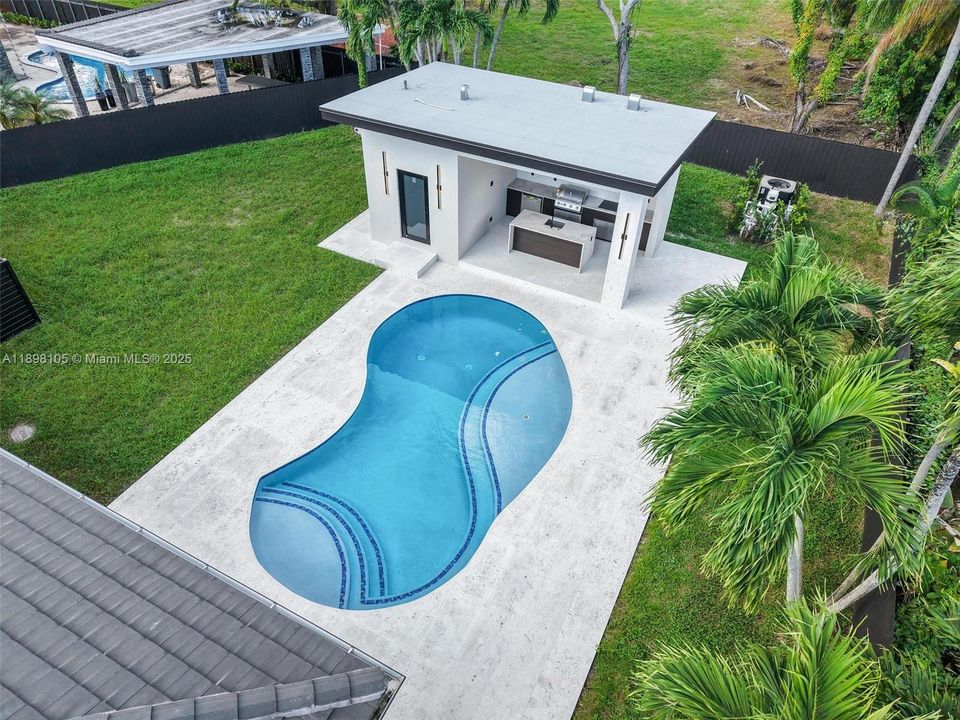 For Sale: $3,650,000 (4 beds, 5 baths, 3379 Square Feet)