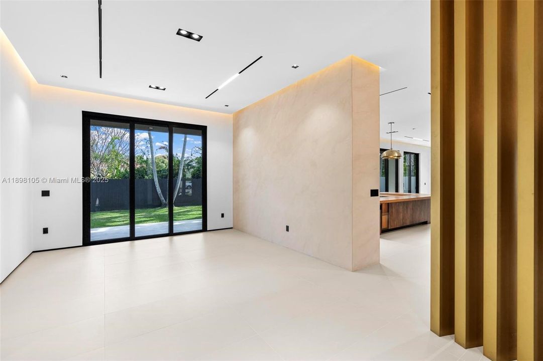 For Sale: $3,650,000 (4 beds, 5 baths, 3379 Square Feet)