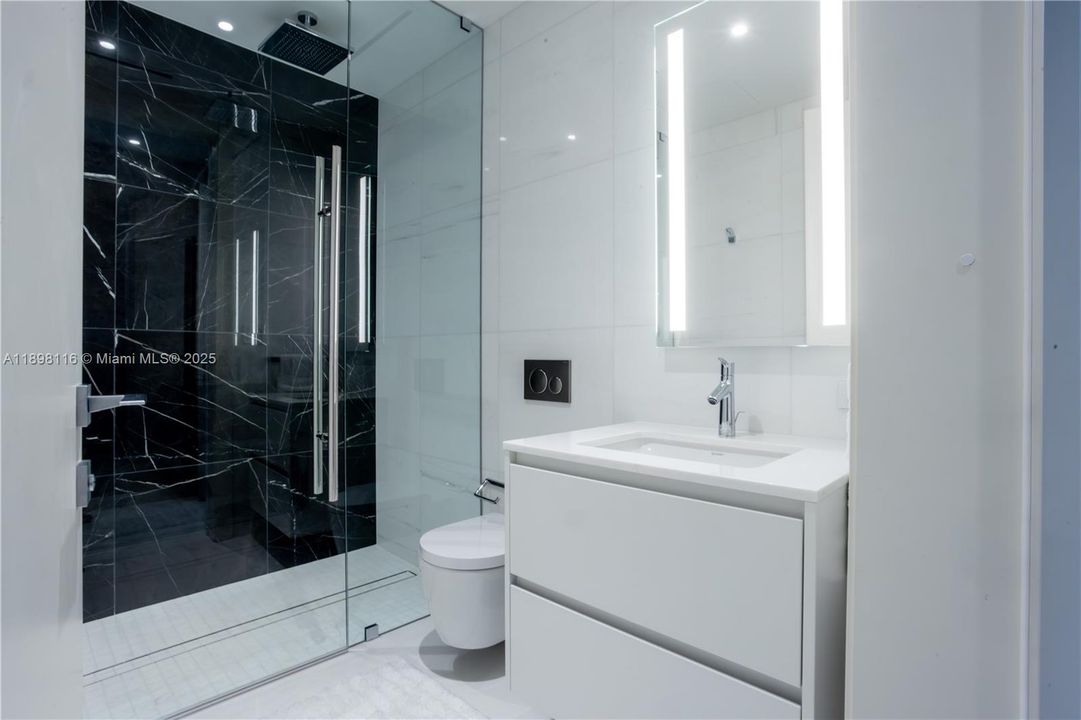 For Sale: $4,650,000 (3 beds, 4 baths, 2742 Square Feet)