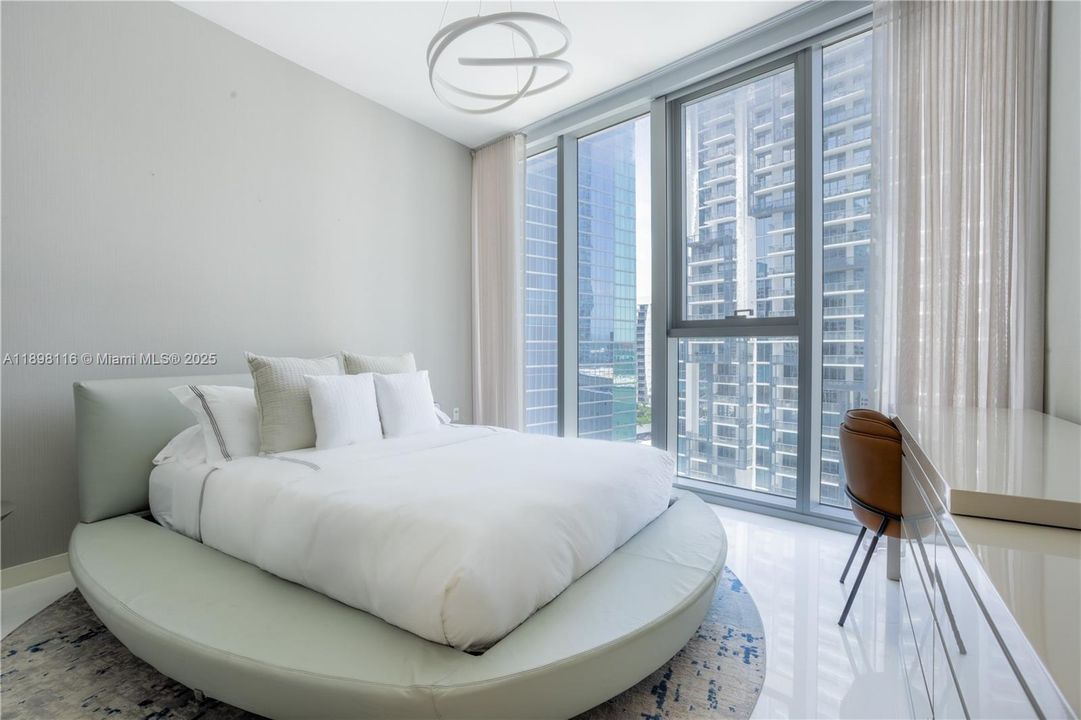 For Sale: $4,650,000 (3 beds, 4 baths, 2742 Square Feet)