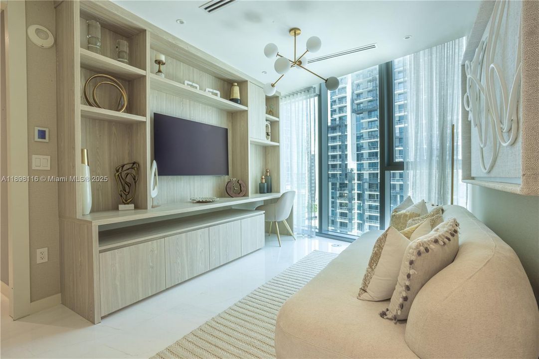 For Sale: $4,650,000 (3 beds, 4 baths, 2742 Square Feet)