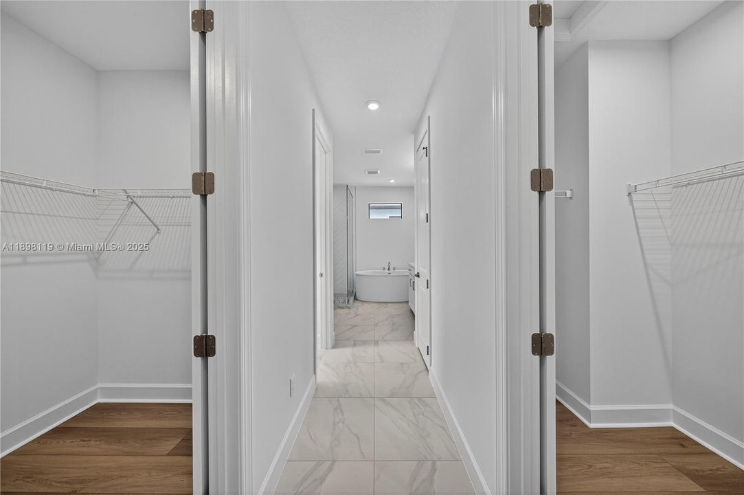 В аренду: $7,900 (4 спален, 3 ванн, 3748 Квадратных фут)