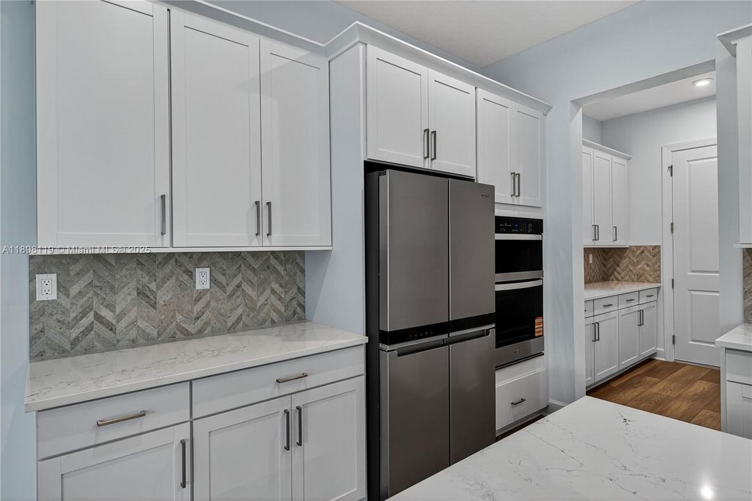 В аренду: $7,900 (4 спален, 3 ванн, 3748 Квадратных фут)