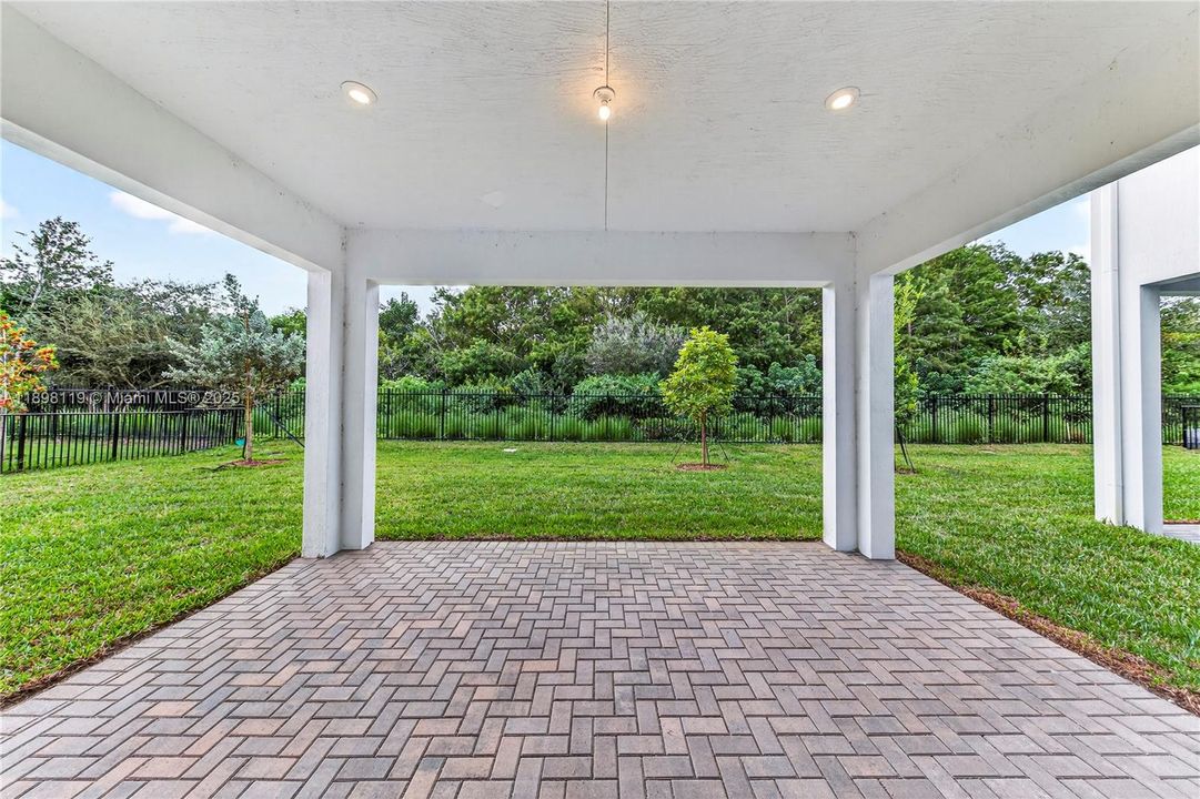 В аренду: $7,900 (4 спален, 3 ванн, 3748 Квадратных фут)