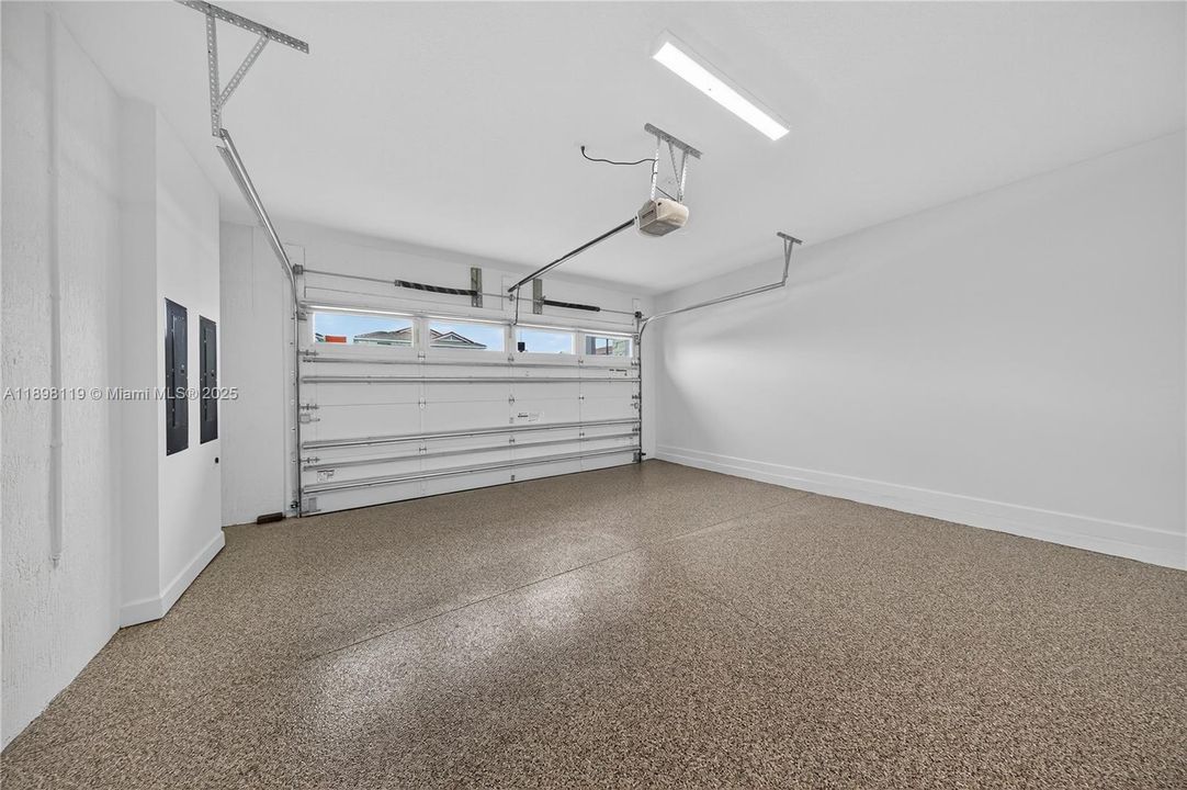 В аренду: $7,900 (4 спален, 3 ванн, 3748 Квадратных фут)