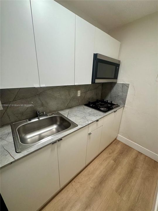 В аренду: $2,000 (1 спален, 1 ванн, 15906 Квадратных фут)