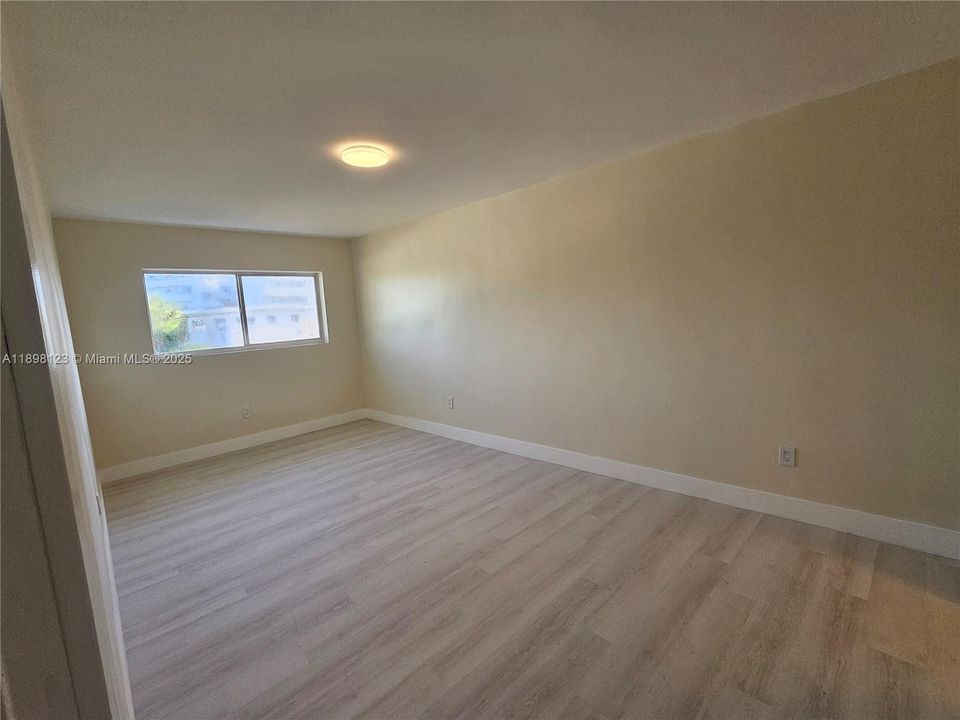 For Rent: $6,000 (3 beds, 2 baths, 1776 Square Feet)