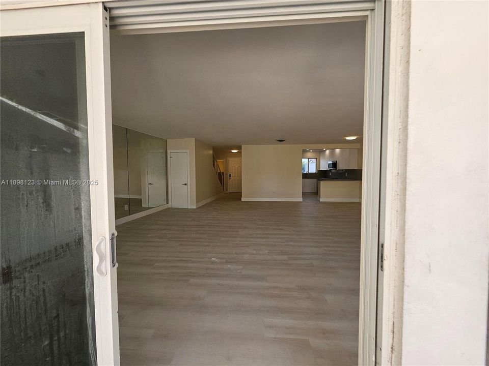 For Rent: $6,000 (3 beds, 2 baths, 1776 Square Feet)