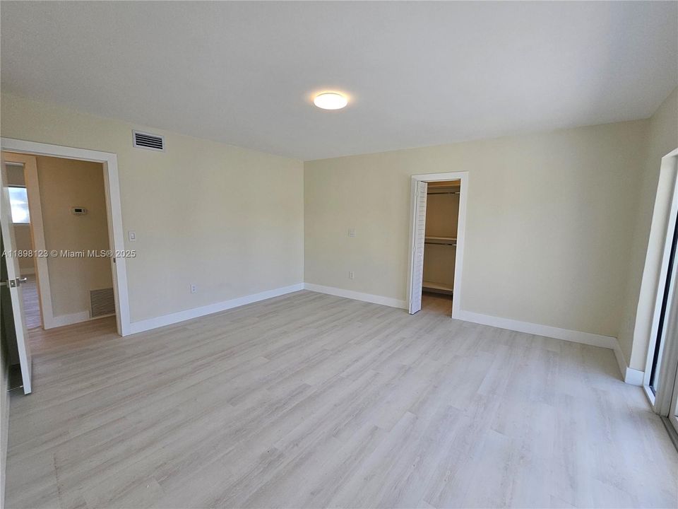 For Rent: $6,000 (3 beds, 2 baths, 1776 Square Feet)