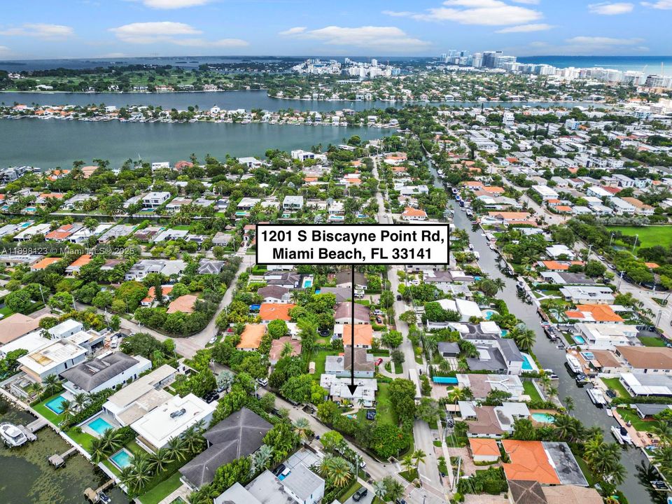 For Rent: $6,000 (3 beds, 2 baths, 1776 Square Feet)