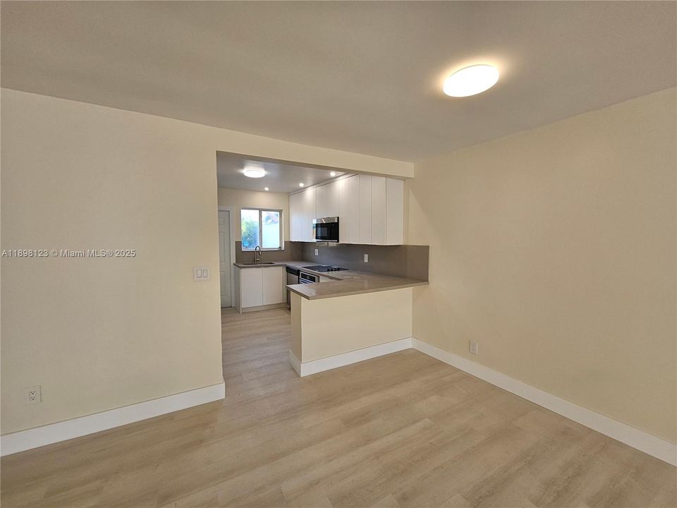 For Rent: $6,000 (3 beds, 2 baths, 1776 Square Feet)