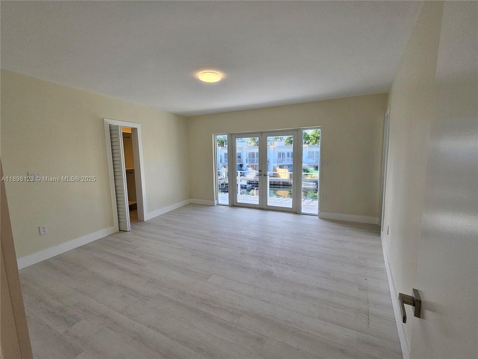 For Rent: $6,000 (3 beds, 2 baths, 1776 Square Feet)