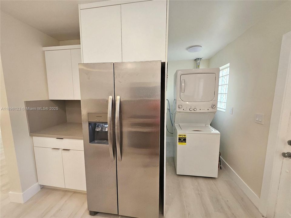 For Rent: $6,000 (3 beds, 2 baths, 1776 Square Feet)