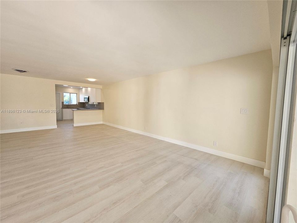 For Rent: $6,000 (3 beds, 2 baths, 1776 Square Feet)