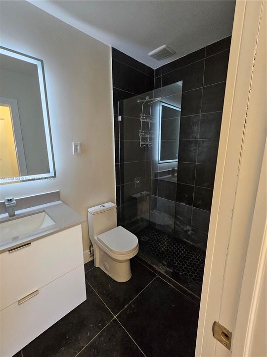 For Rent: $6,000 (3 beds, 2 baths, 1776 Square Feet)