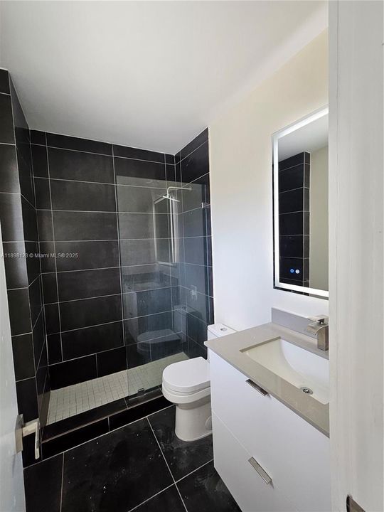 For Rent: $6,000 (3 beds, 2 baths, 1776 Square Feet)