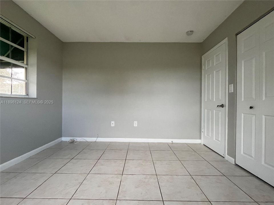 For Rent: $3,350 (3 beds, 2 baths, 1302 Square Feet)