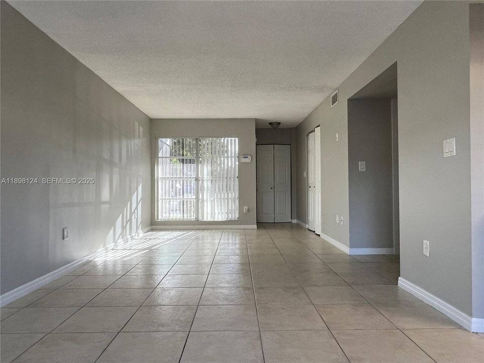 For Rent: $3,350 (3 beds, 2 baths, 1302 Square Feet)