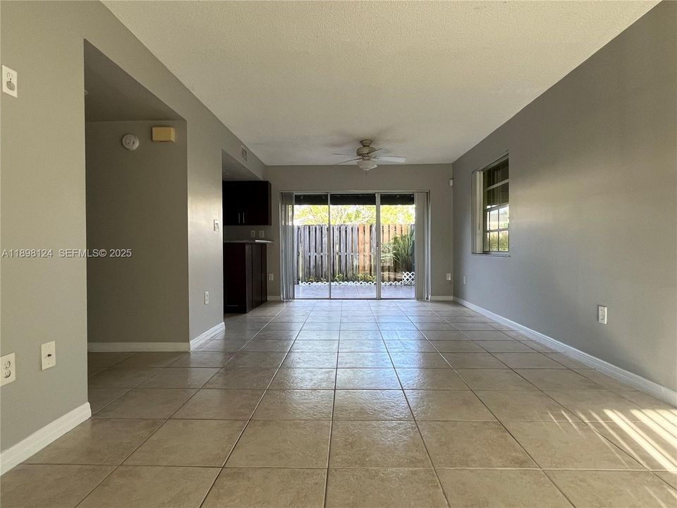 For Rent: $3,350 (3 beds, 2 baths, 1302 Square Feet)