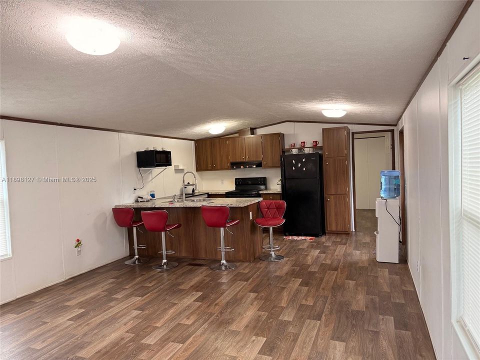 For Rent: $2,000 (3 beds, 2 baths, 0 Square Feet)