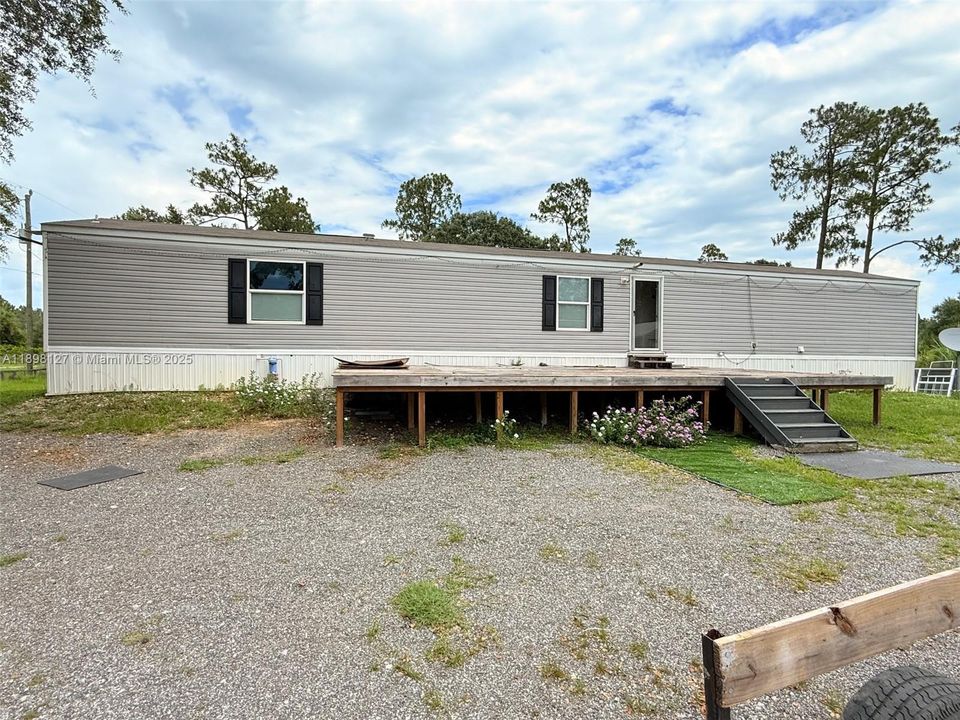 For Rent: $2,000 (3 beds, 2 baths, 0 Square Feet)