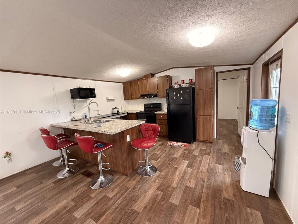 For Rent: $2,000 (3 beds, 2 baths, 0 Square Feet)