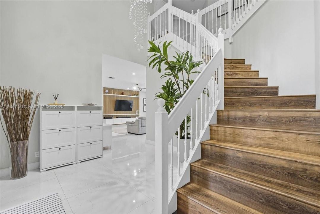 Active With Contract: $1,435,000 (5 beds, 3 baths, 3416 Square Feet)