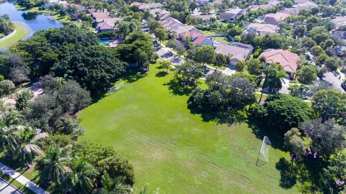 Active With Contract: $1,435,000 (5 beds, 3 baths, 3416 Square Feet)