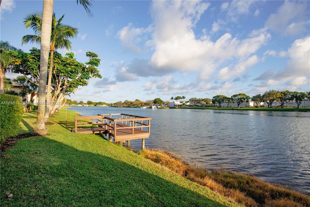 Recently Sold: $240,000 (1 beds, 1 baths, 630 Square Feet)