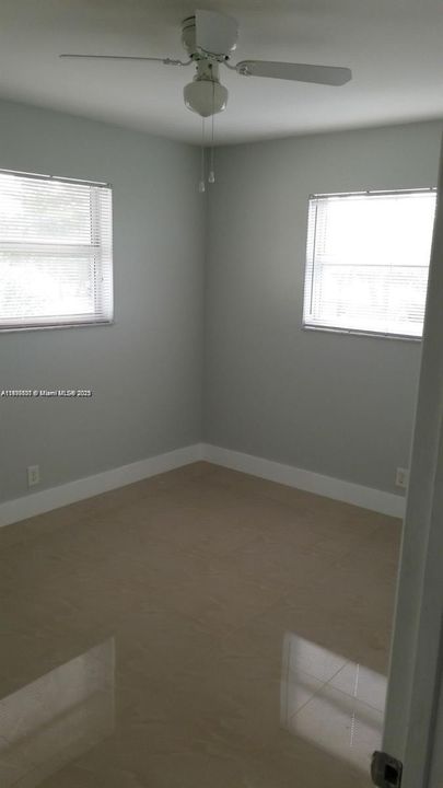 Recently Rented: $1,700 (2 beds, 1 baths, 700 Square Feet)