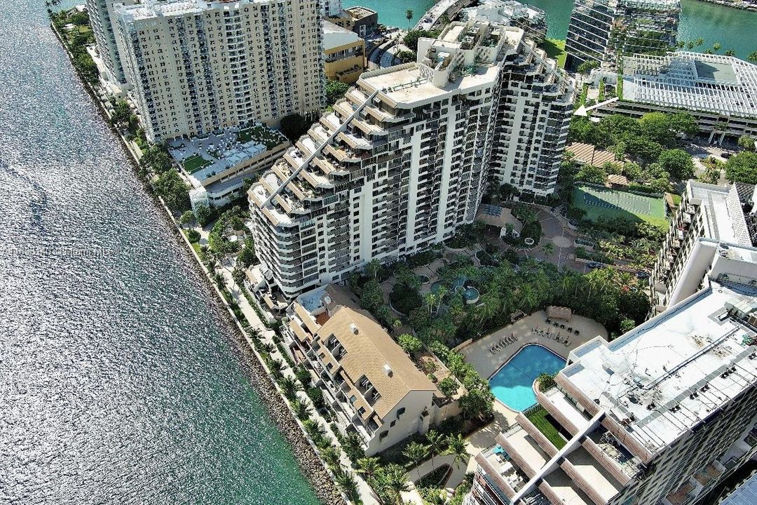 For Sale: $1,150,000 (3 beds, 3 baths, 1890 Square Feet)