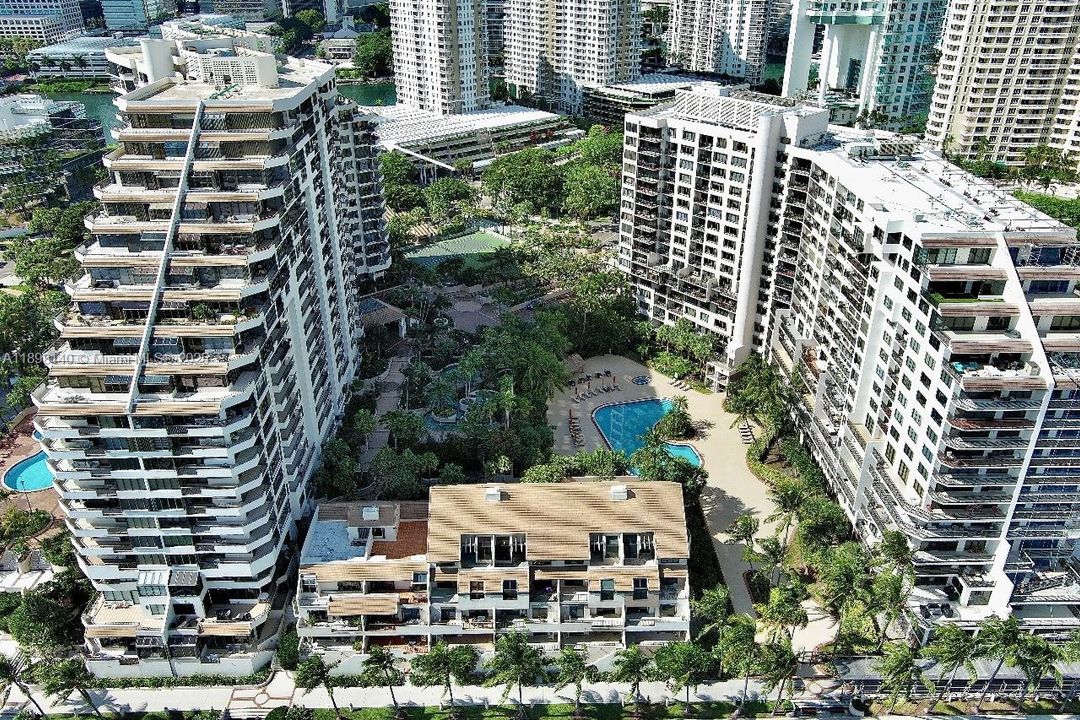 For Sale: $1,150,000 (3 beds, 3 baths, 1890 Square Feet)