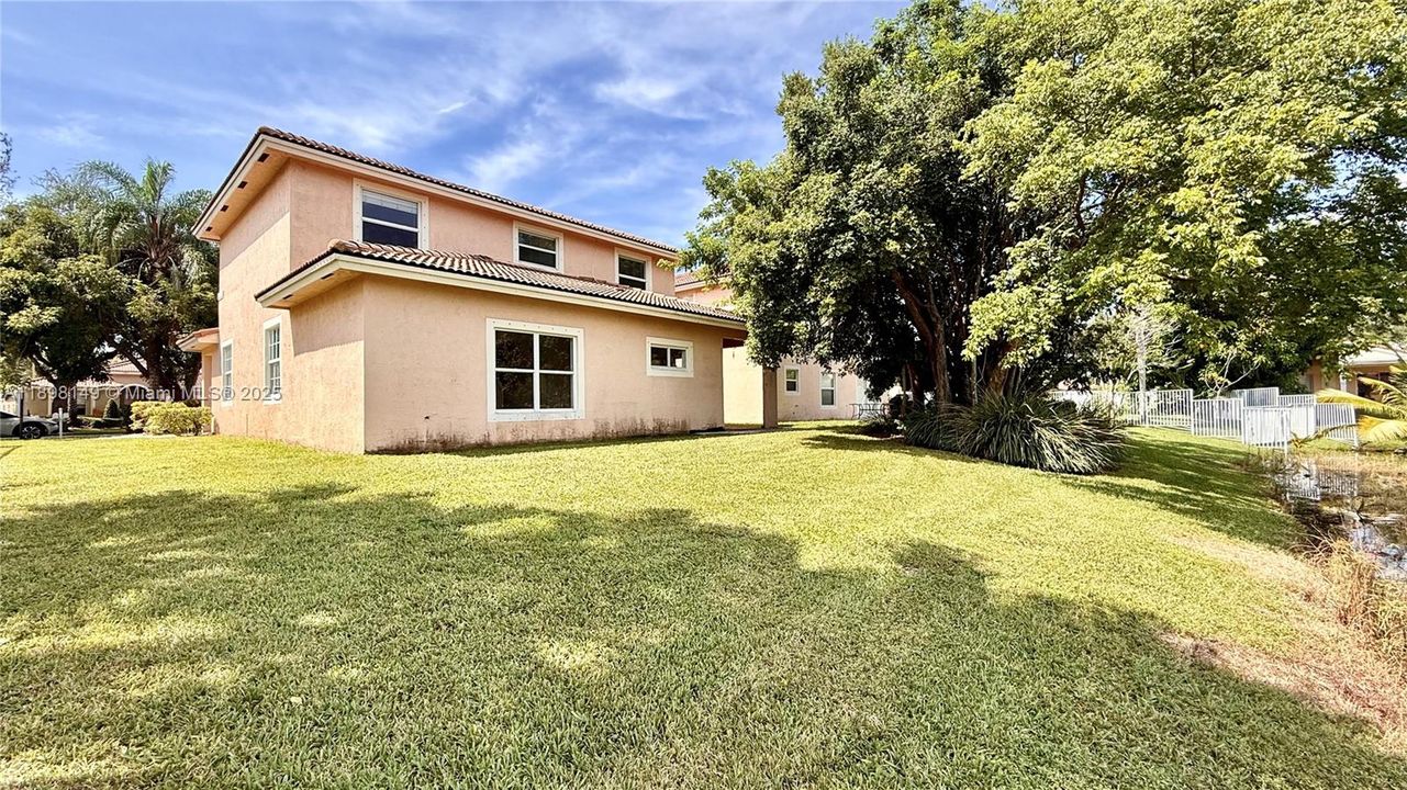 На продажу: $730,000 (4 спален, 2 ванн, 2290 Квадратных фут)