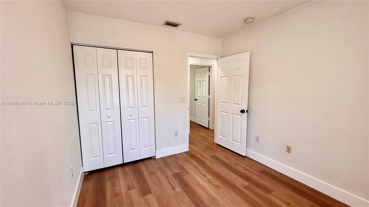 На продажу: $730,000 (4 спален, 2 ванн, 2290 Квадратных фут)