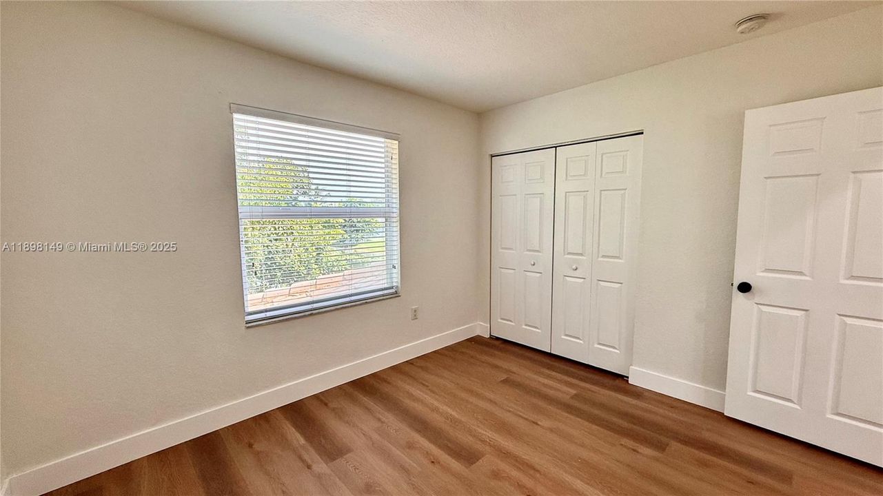 На продажу: $730,000 (4 спален, 2 ванн, 2290 Квадратных фут)