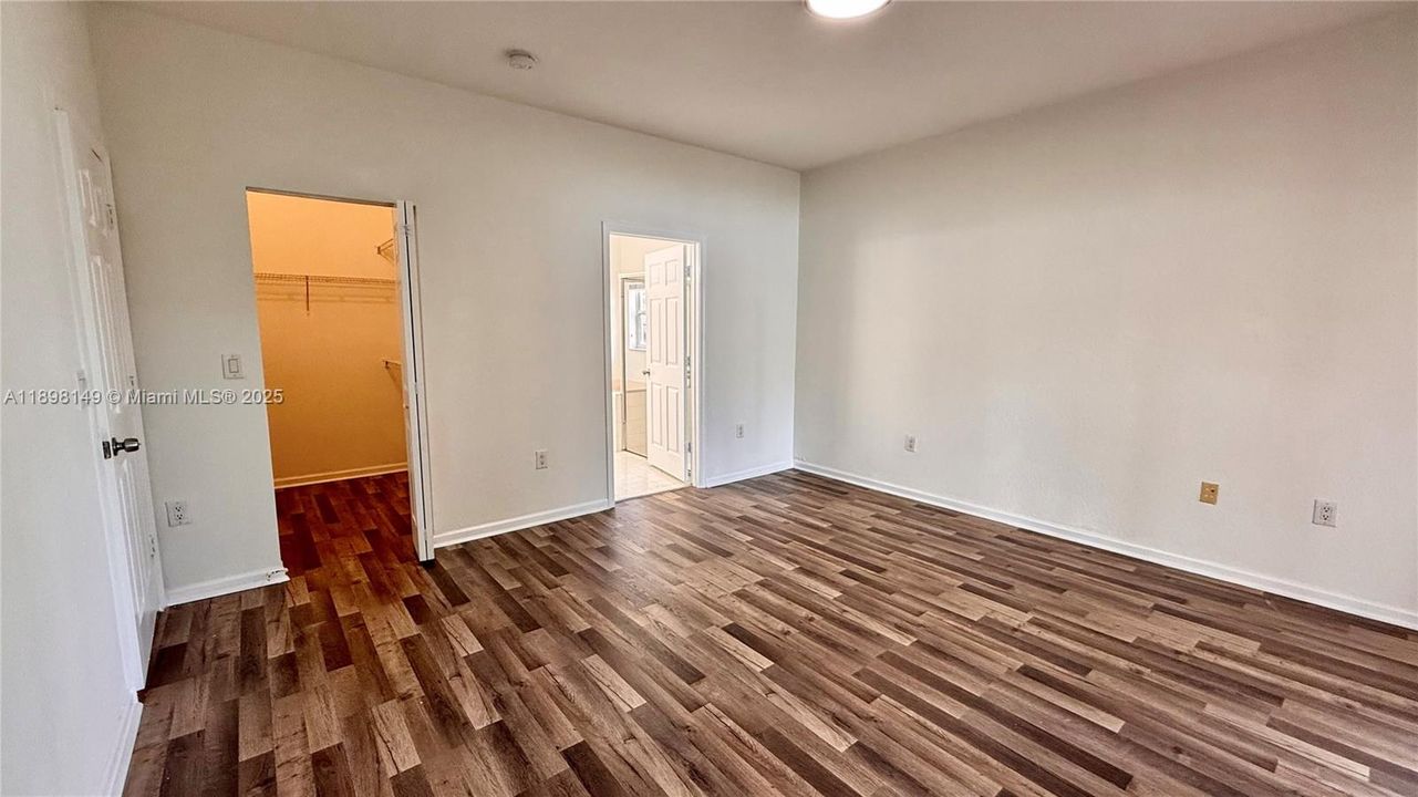 На продажу: $730,000 (4 спален, 2 ванн, 2290 Квадратных фут)