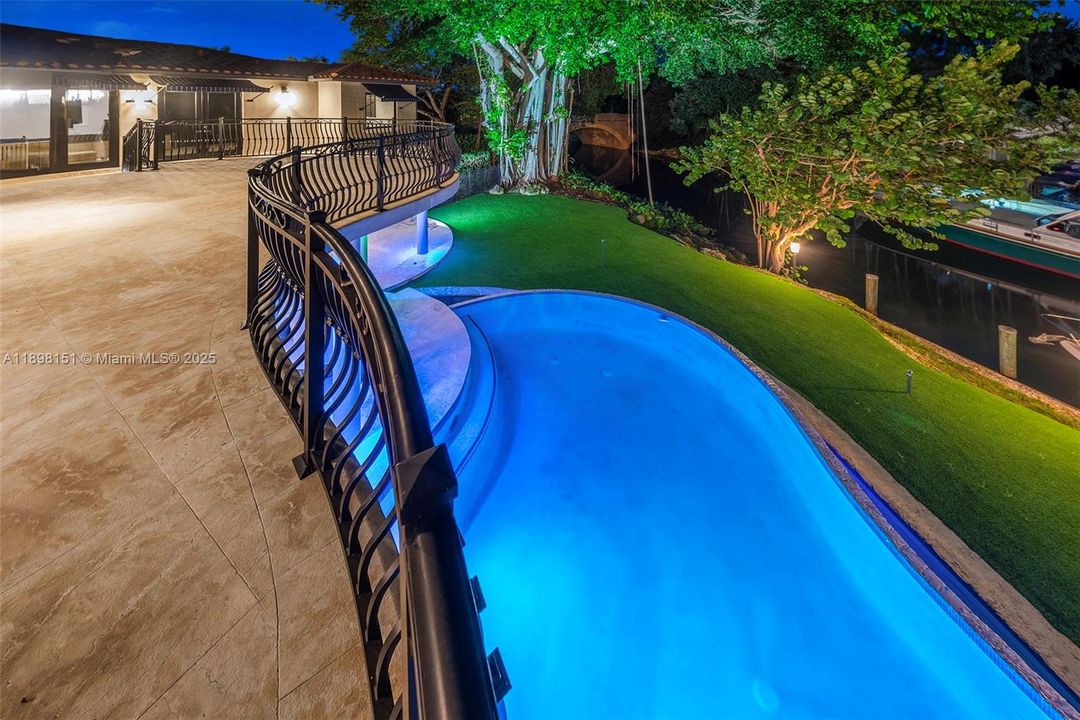 待售: $13,749,000 (5 贝兹, 6 浴室, 6562 平方英尺)