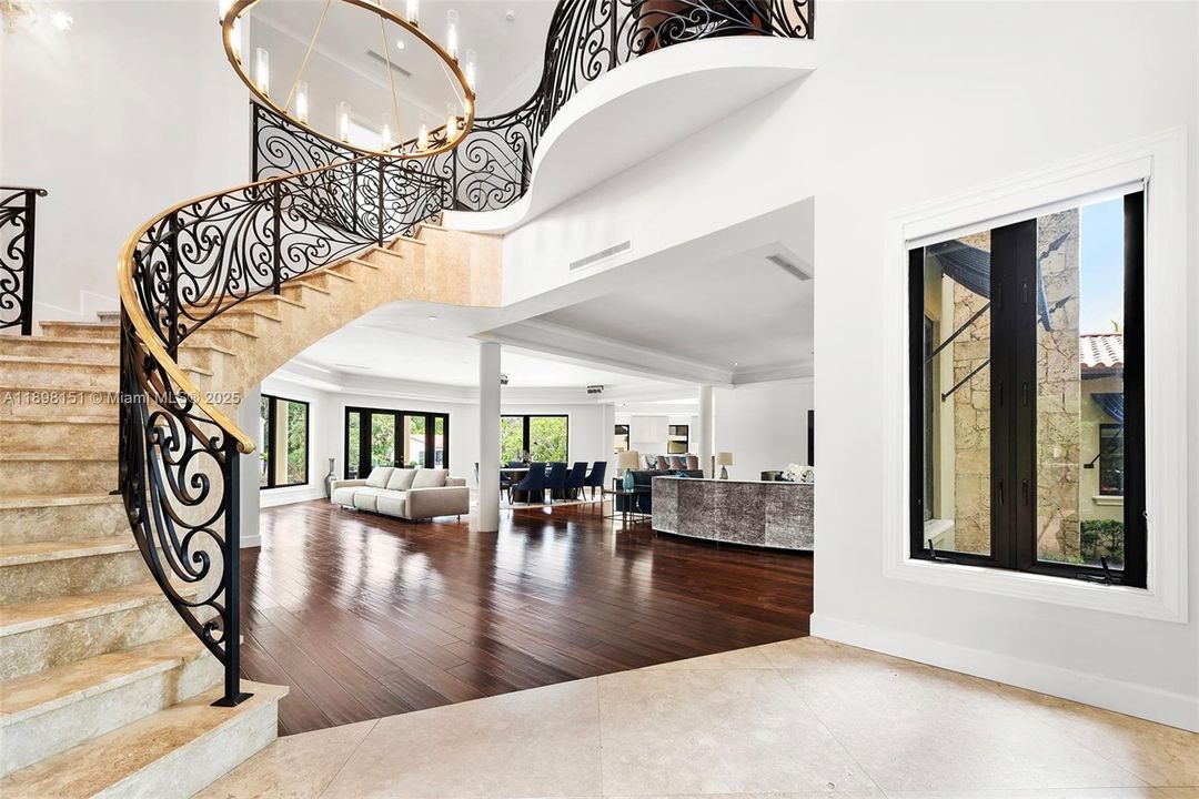 待售: $13,749,000 (5 贝兹, 6 浴室, 6562 平方英尺)