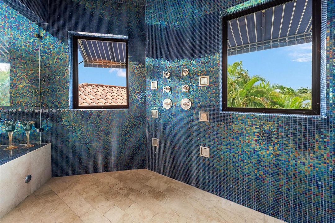 待售: $13,749,000 (5 贝兹, 6 浴室, 6562 平方英尺)