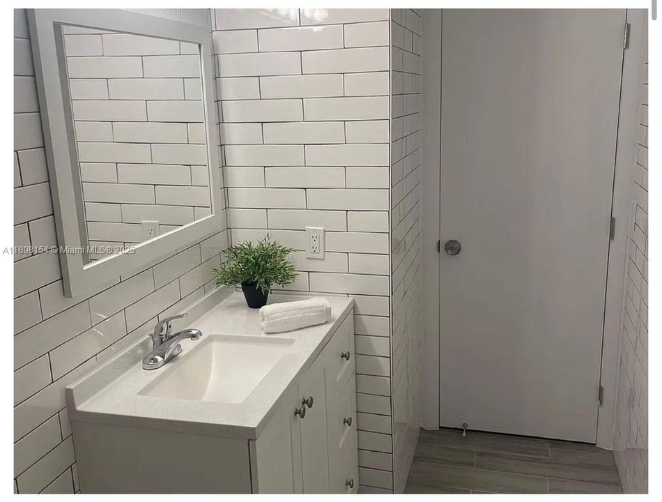For Rent: $1,850 (1 beds, 1 baths, 0 Square Feet)