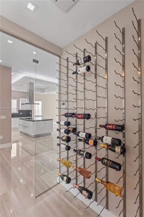 出租: $9,500 (5 贝兹, 5 浴室, 3616 平方英尺)