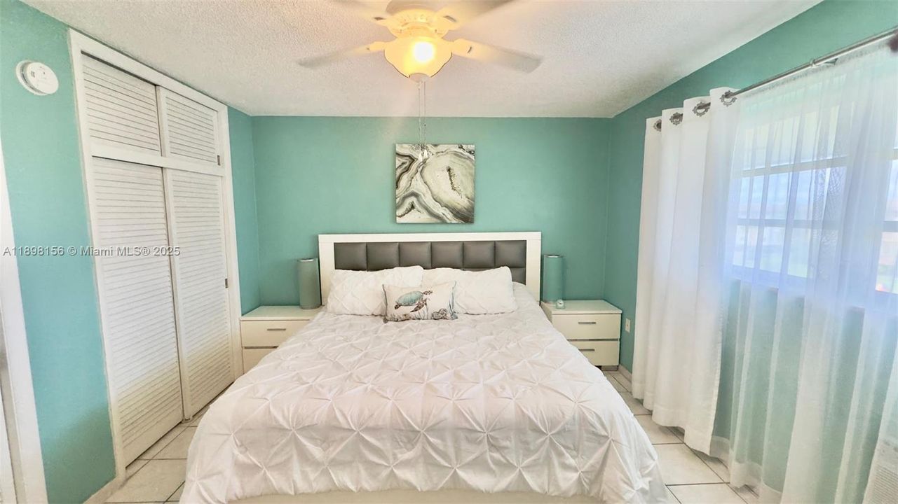 На продажу: $75,000 (1 спален, 1 ванн, 688 Квадратных фут)