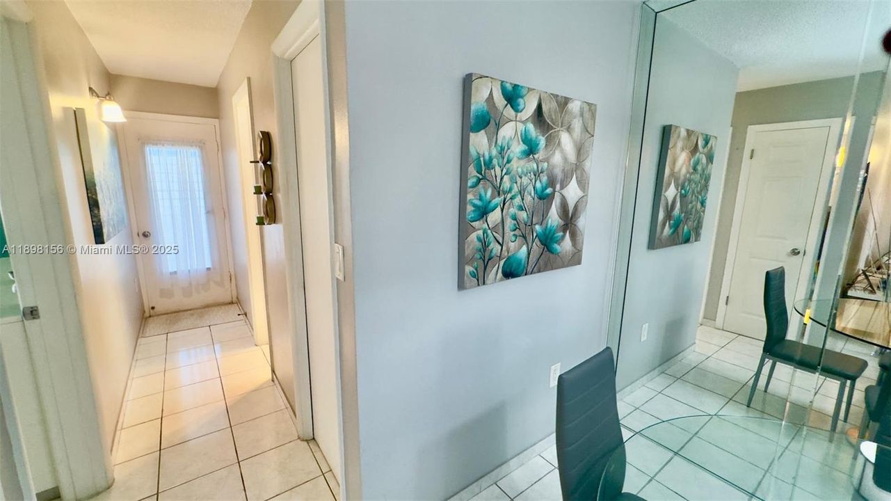 На продажу: $75,000 (1 спален, 1 ванн, 688 Квадратных фут)