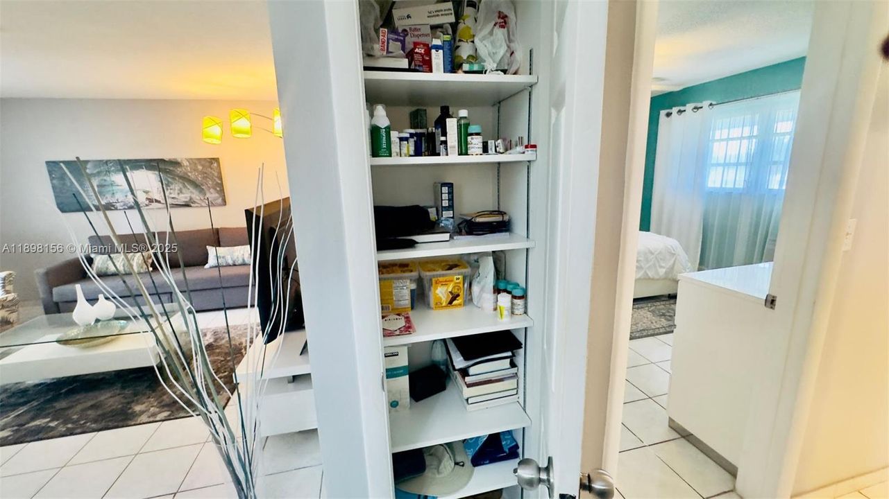 На продажу: $75,000 (1 спален, 1 ванн, 688 Квадратных фут)