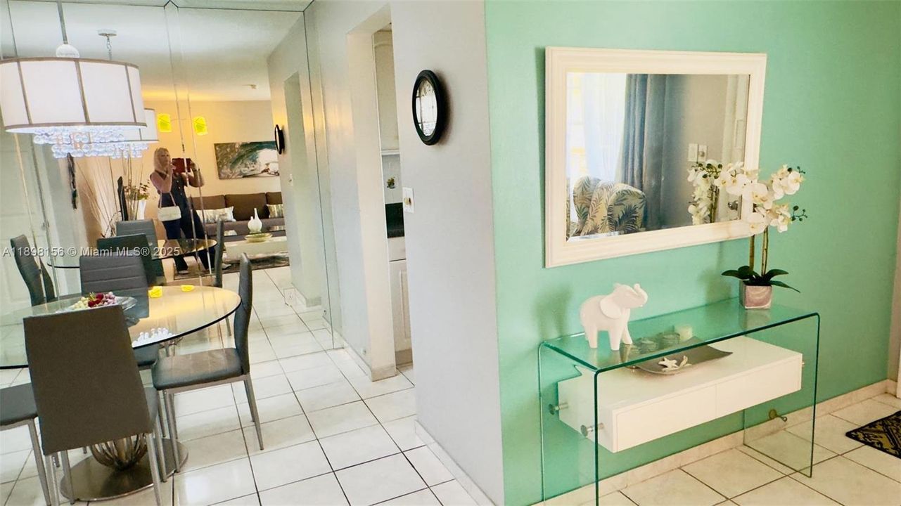 На продажу: $75,000 (1 спален, 1 ванн, 688 Квадратных фут)