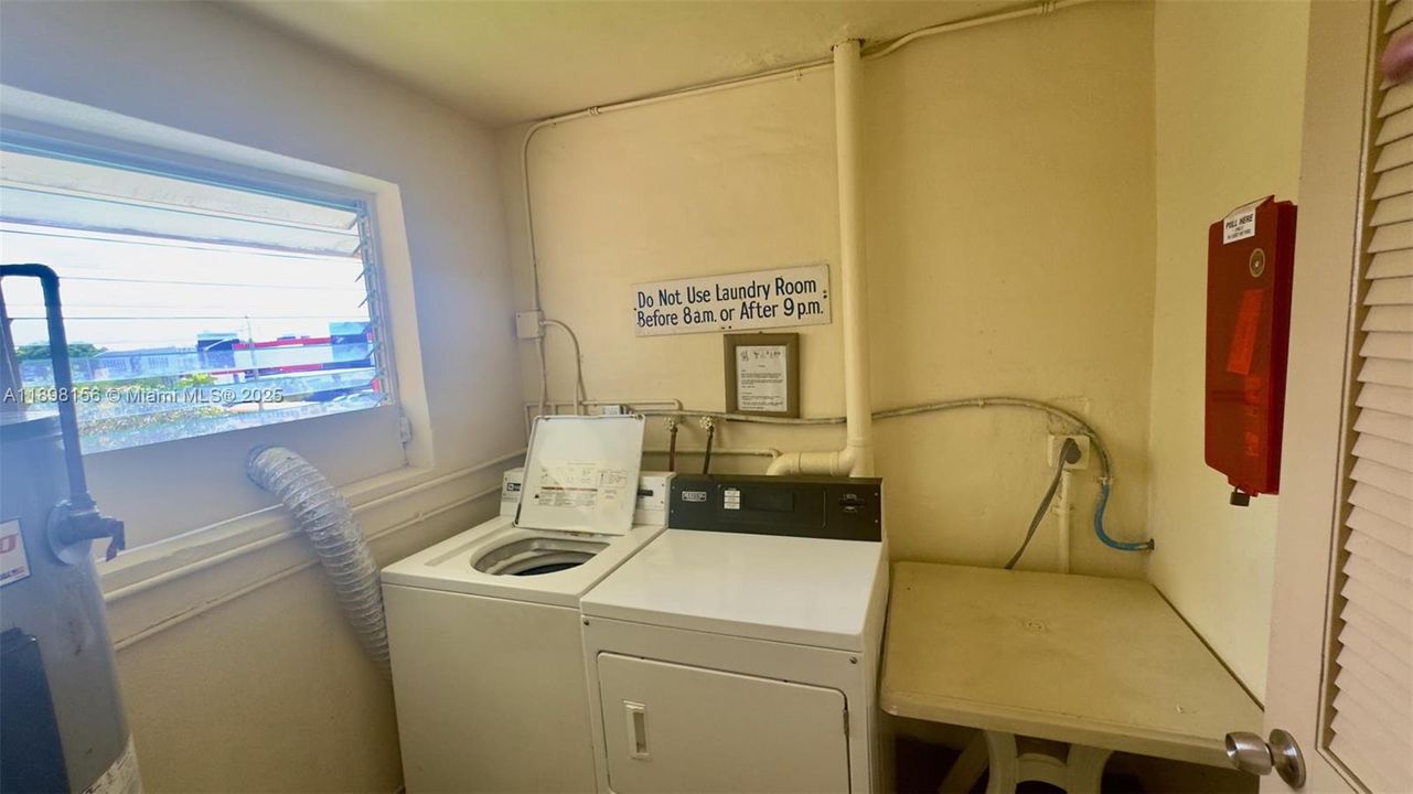 На продажу: $75,000 (1 спален, 1 ванн, 688 Квадратных фут)