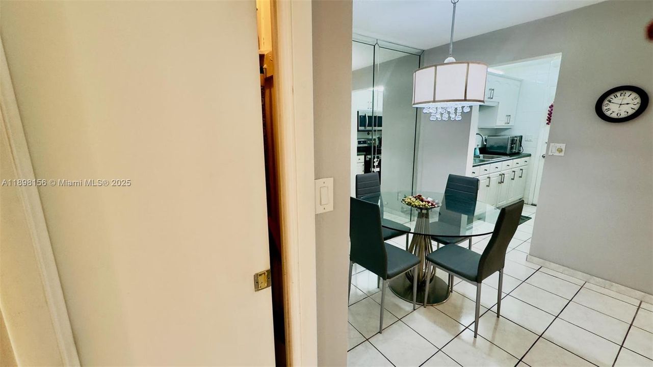 На продажу: $75,000 (1 спален, 1 ванн, 688 Квадратных фут)