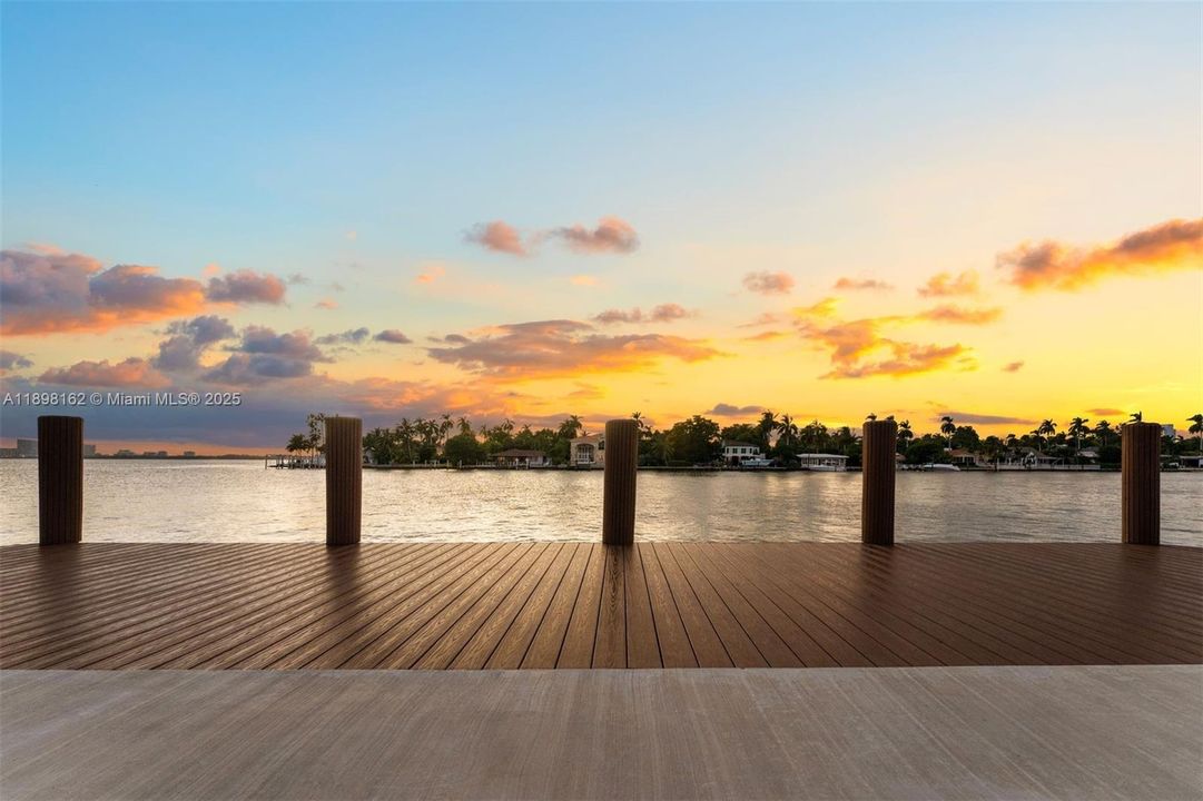 En Venta: $5,280,000 (0.19 acres)